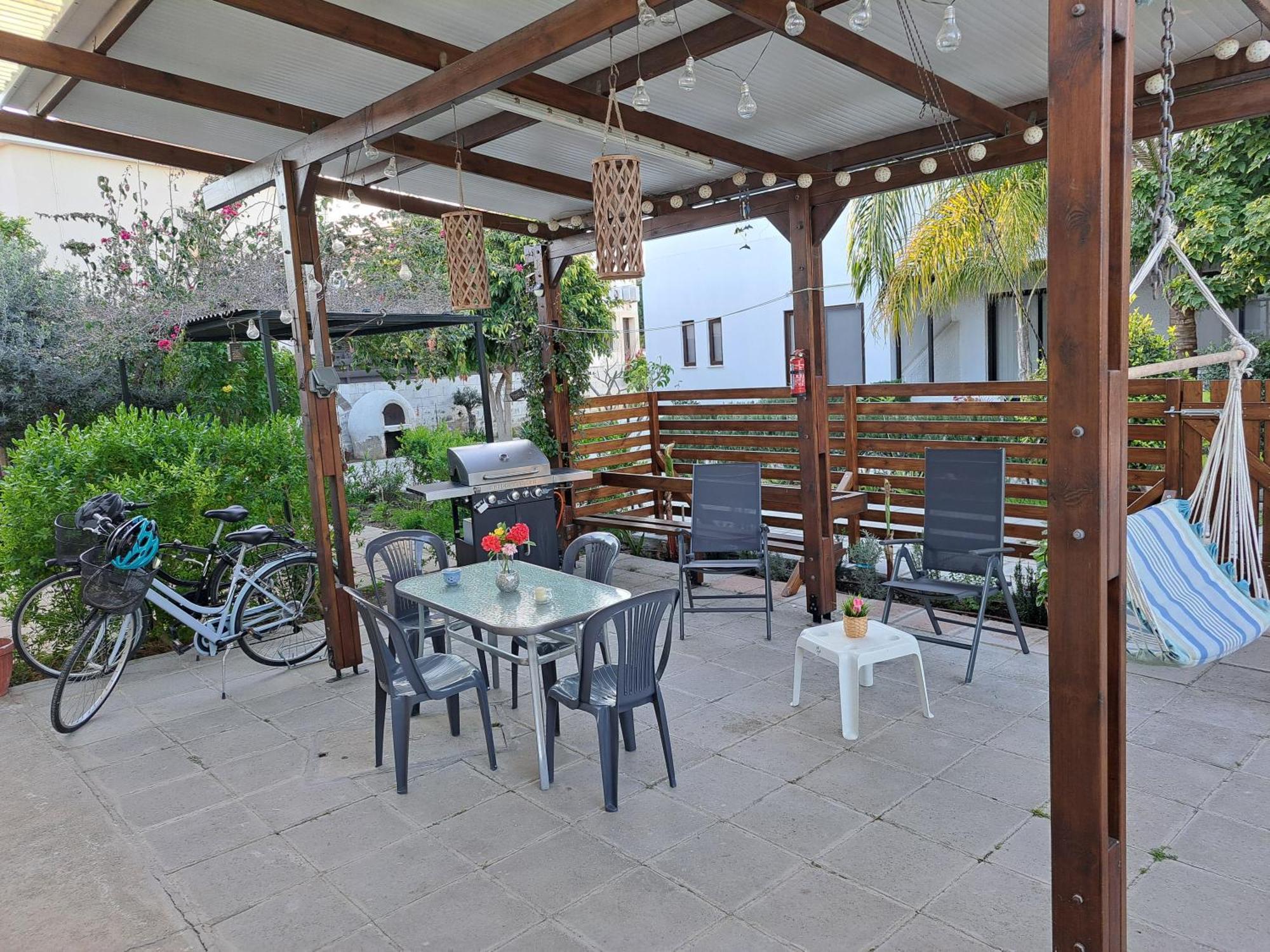 House Near The Beach Перволия Экстерьер фото