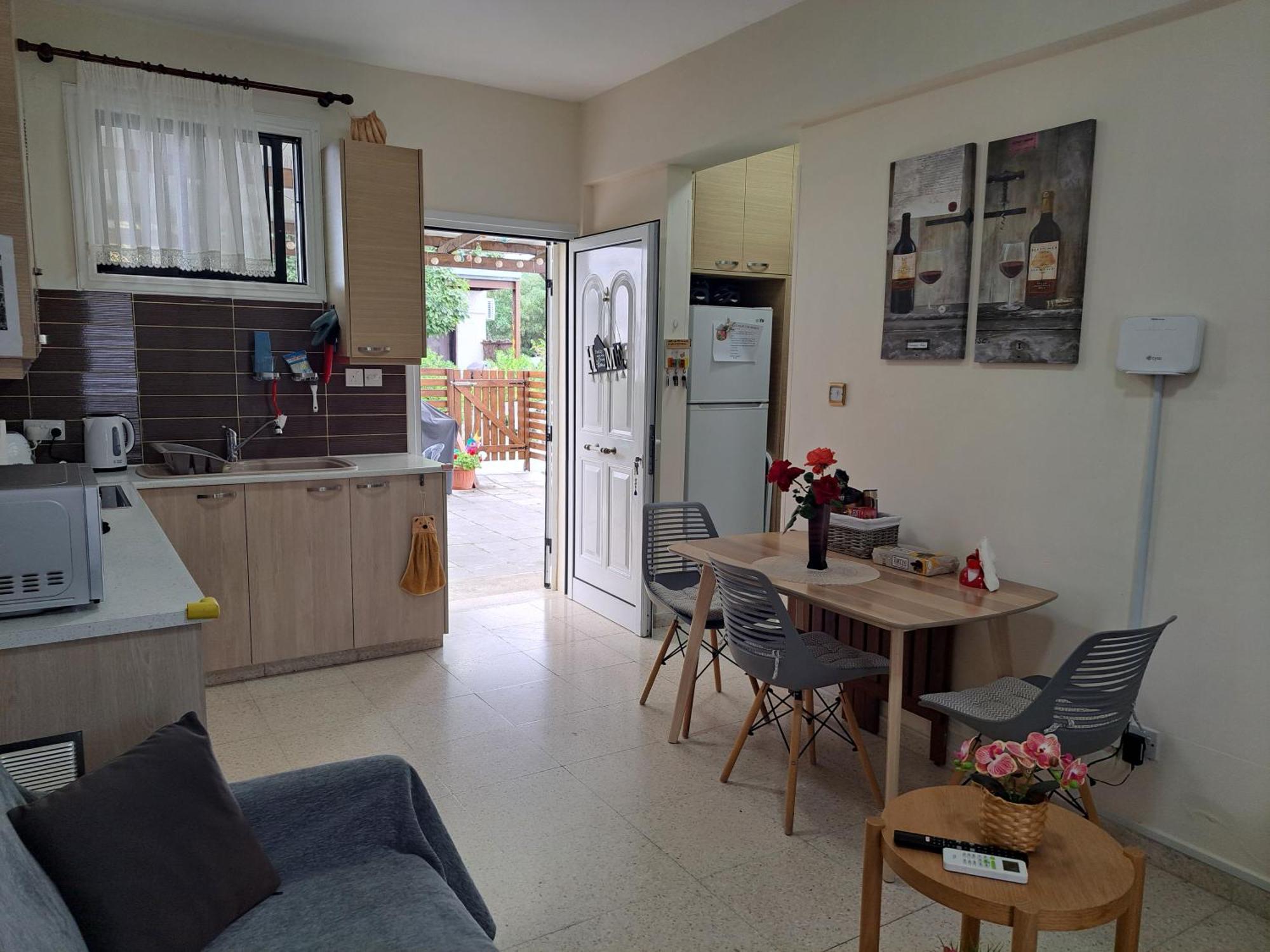 House Near The Beach Перволия Экстерьер фото